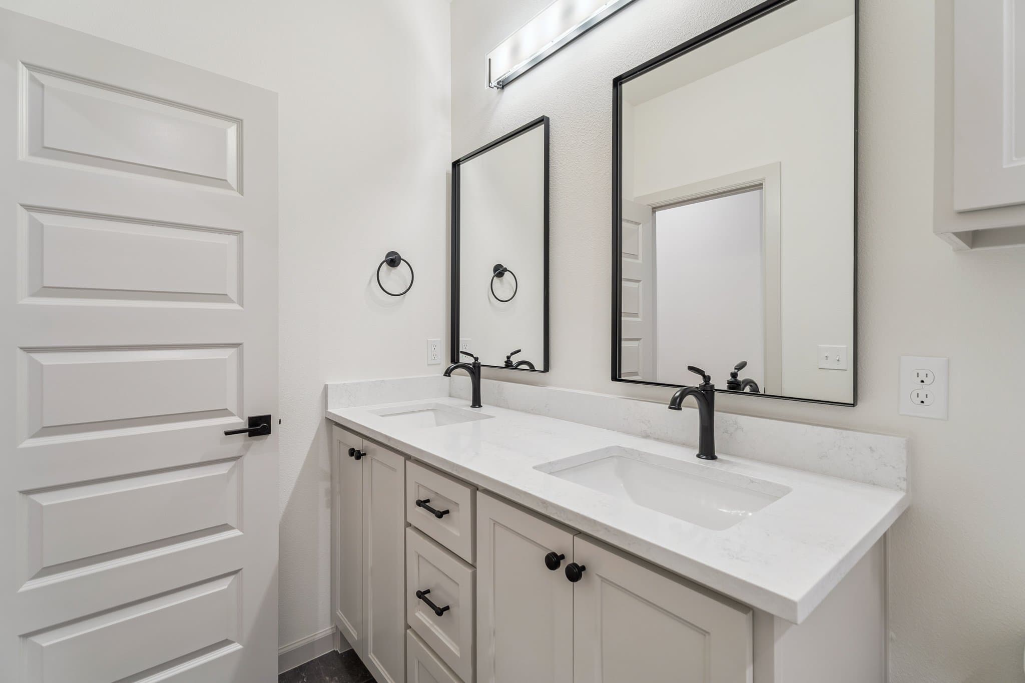 4515 S. 181st E. Ave. photo 48