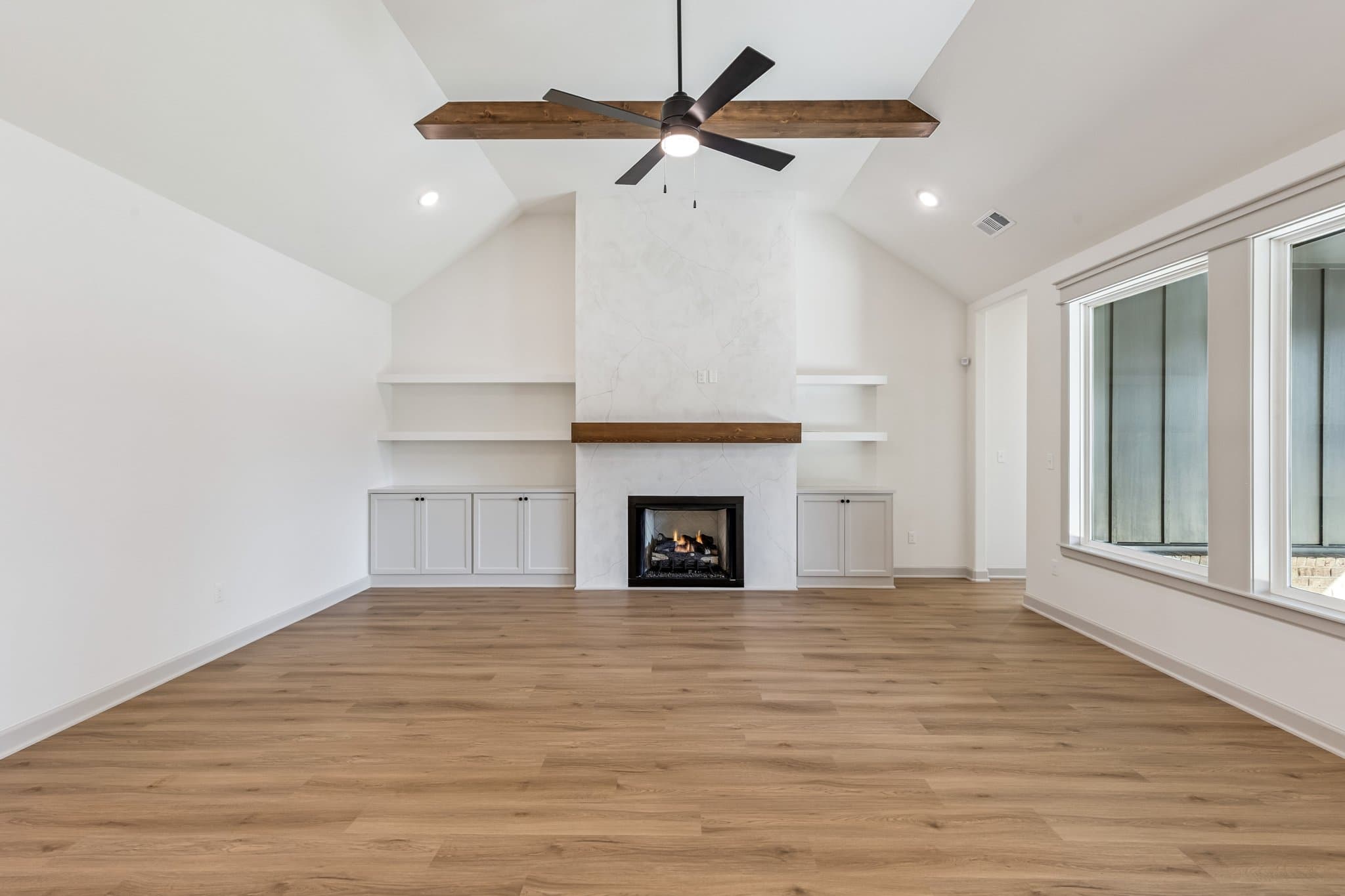 1405 N 72nd Street photo 9