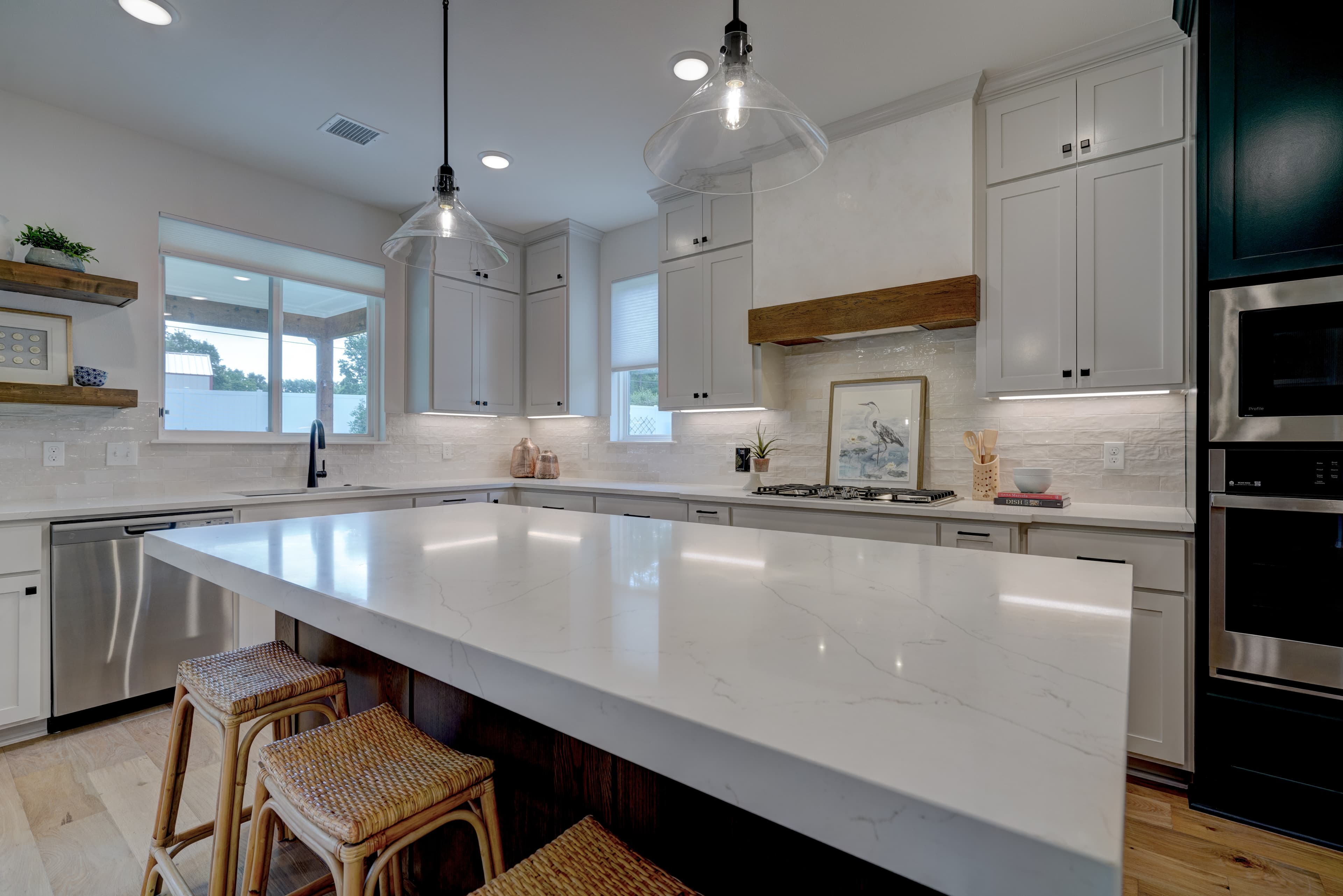 1717 N 72 St photo 17